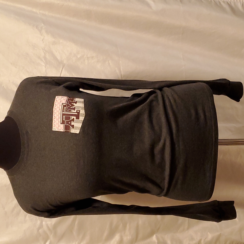 SZ. SMALL CHAMPIONS TEXAS A&M LONGSLEEVE TOP